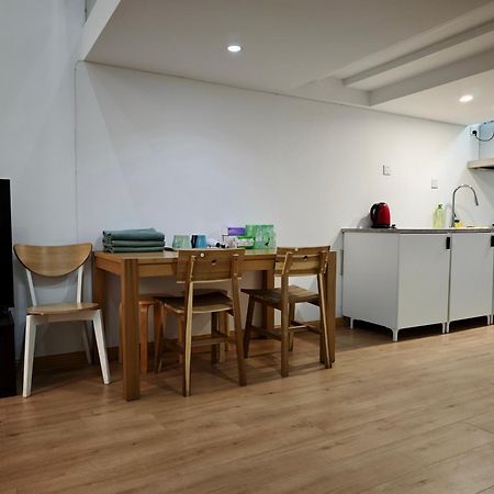 Inestin Shanghai Apt Hongfeng Road Екстер'єр фото
